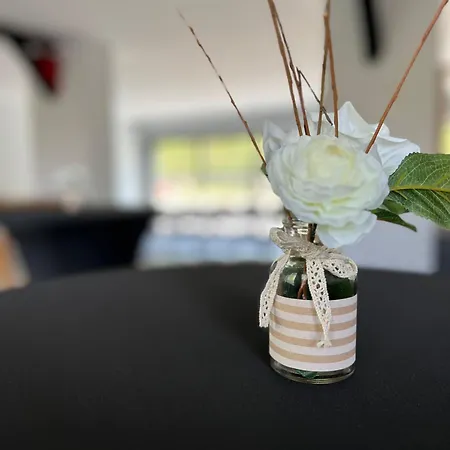 Escapade Des Cavaliers, D Exception, Parking, Exterieur *