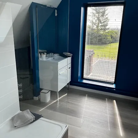 Escapade Des Cavaliers, D Exception, Parking, Exterieur