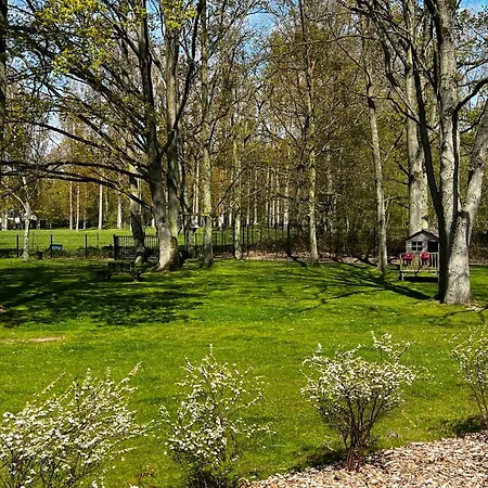 Escapade Des Cavaliers, D Exception, Parking, Exterieur * Raches