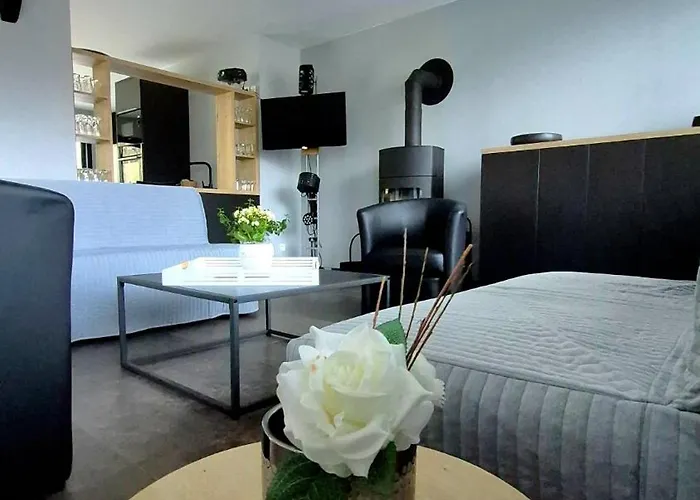 Maison Au Cœur De La Forêt